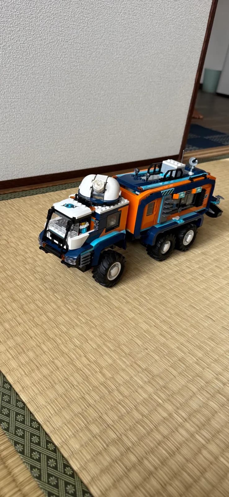 LEGO City Space Research Rover 60348 - photo 2