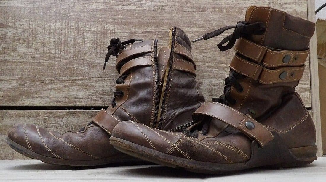 Brown leather lace-up boots with snap straps, men's 10