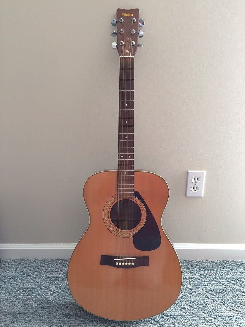 Older Yamaha acoustic guitar, folk size body