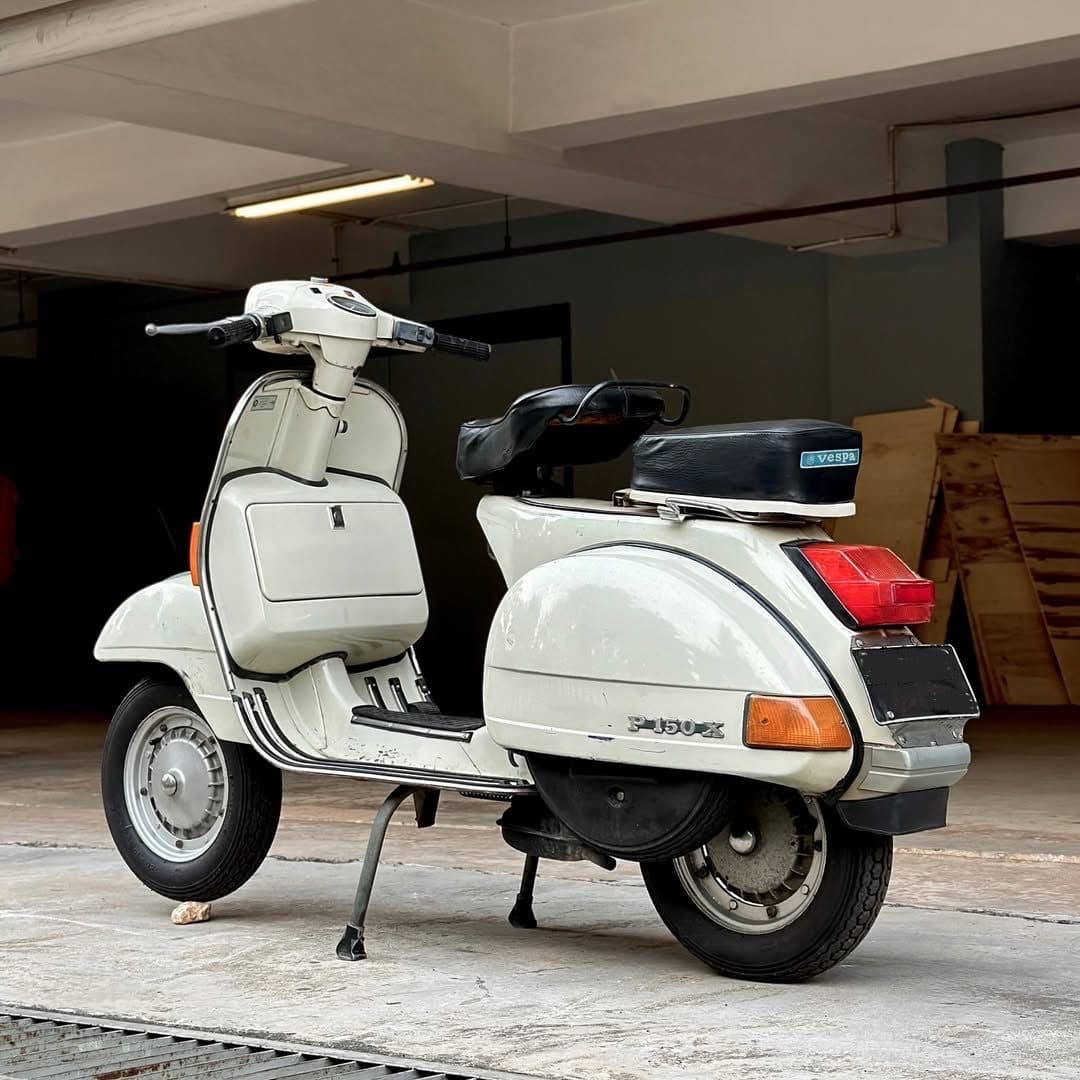 1981 Vespa P150X in off-white, runs and rides well