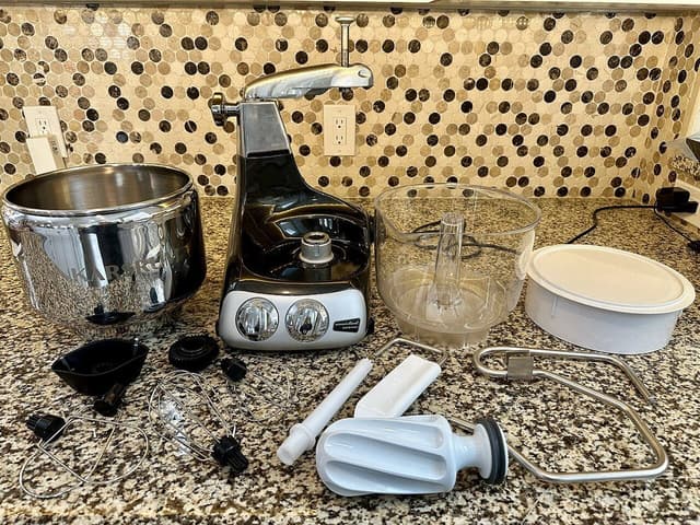 Ankarsrum Original stand mixer with both bowls