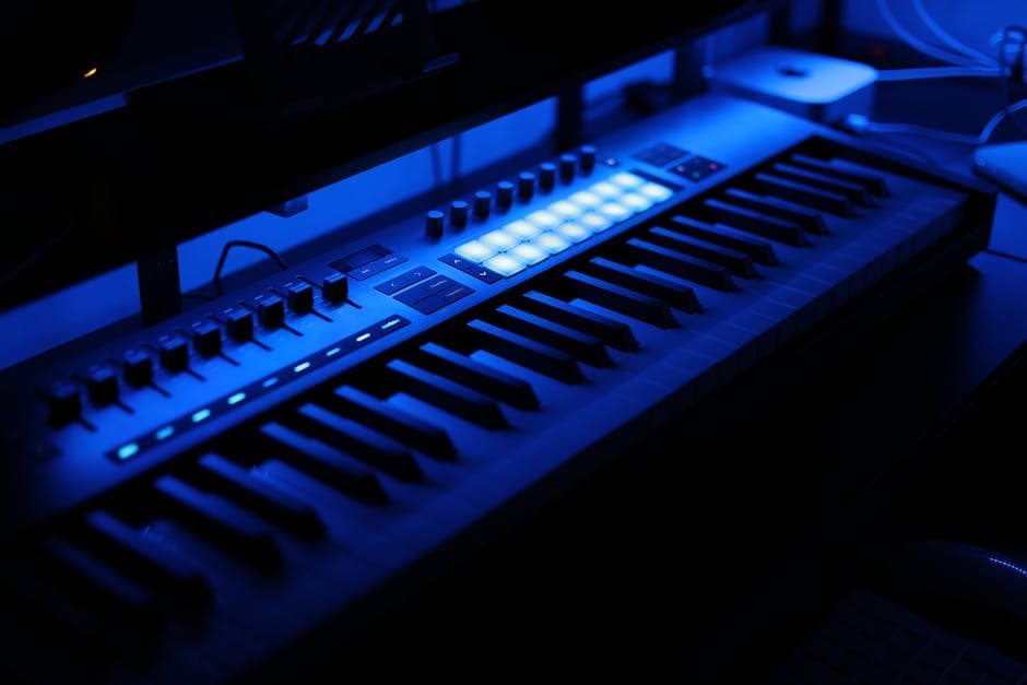 Akai MPK Mini MIDI Keyboard - photo 2