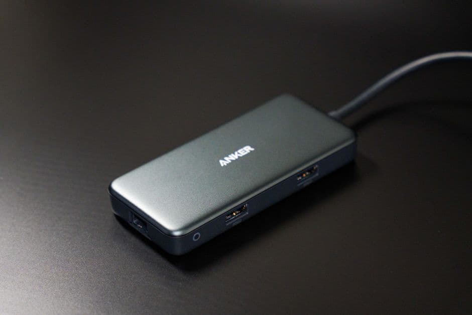 Anker USB-C Docking Station - photo 2