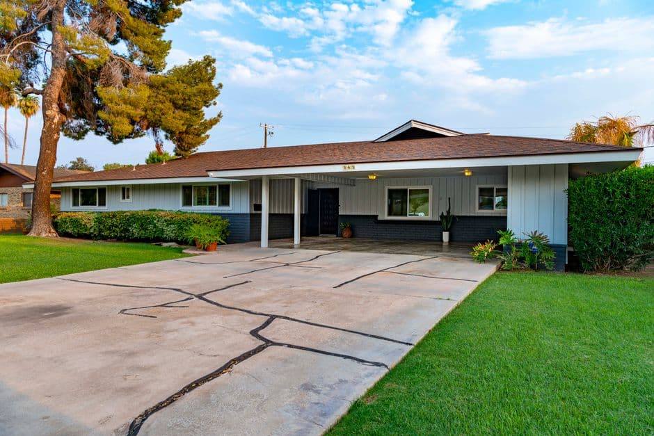 Renovated Mid-Century Ranch - photo 2