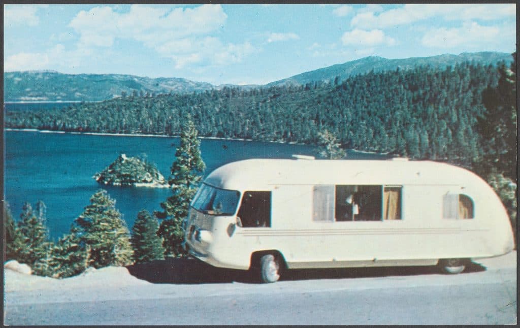 Travel trailer, sleeps 6